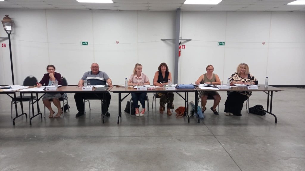 Conseillers Communaux Engagés. De gauche à droite : Véronique Brouckaert, Stefano Minni, Théal Lavenne, Sabine Blondiau-Bortolin, Nathalie Lantrebecq, Karin Fulco-Russo